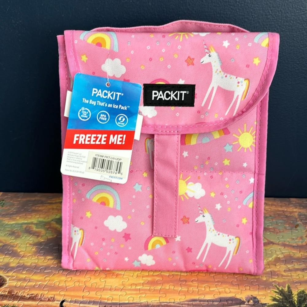 NWT Packit unicorn lunchbox